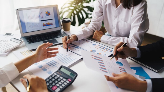 About Saraogi Consultancy Services - Professional Financial Planning